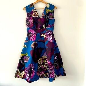 NWOT Closet London floral blue purple sleeveless skater dress, size 4